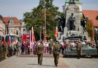 Wojewoda małopolski: 104 lata temu wydarzył się „cud jedności narodu polskiego” - zdjęcie główne