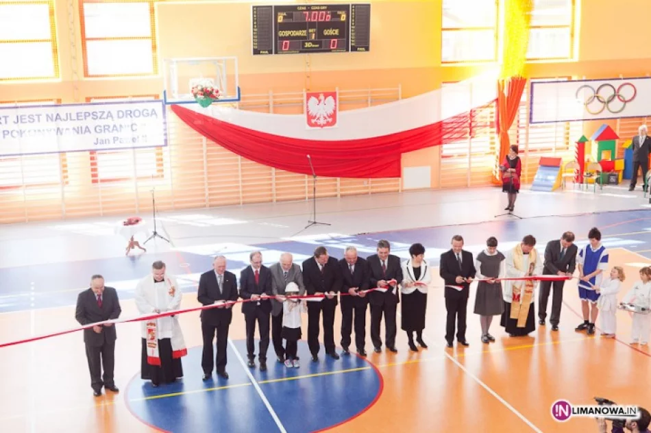 Wielka hala została otwarta - zdjęcie 4