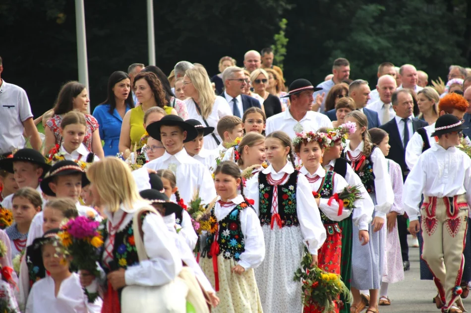 Dziękowali za plony i świetnie się bawili (ZDJĘCIA) - zdjęcie 10