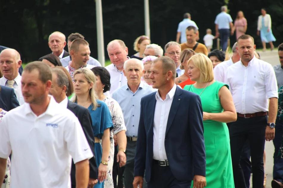 Dziękowali za plony i świetnie się bawili (ZDJĘCIA) - zdjęcie 11