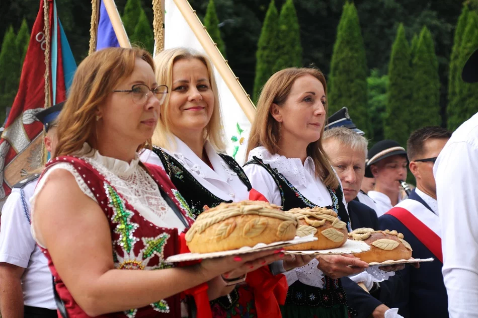 Dziękowali za plony i świetnie się bawili (ZDJĘCIA) - zdjęcie 19