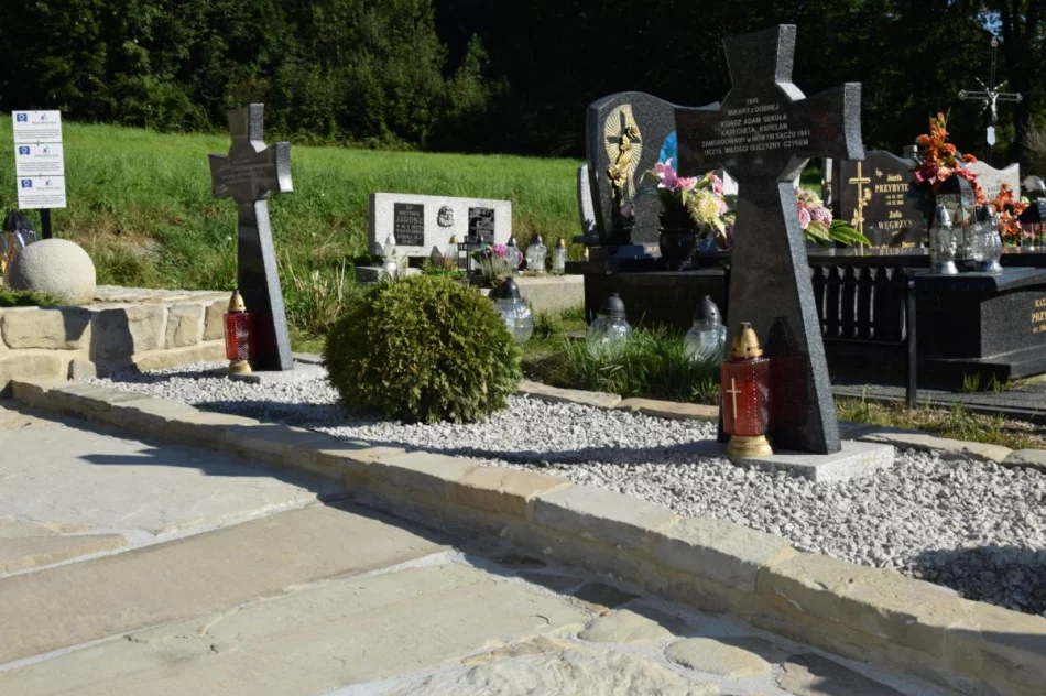 Zakończono prace przy pomniku ofiar II wojny światowej - zdjęcie 2