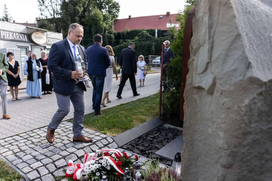 Limanowa upamiętniła 82. rocznicę zagłady - zdjęcie 13