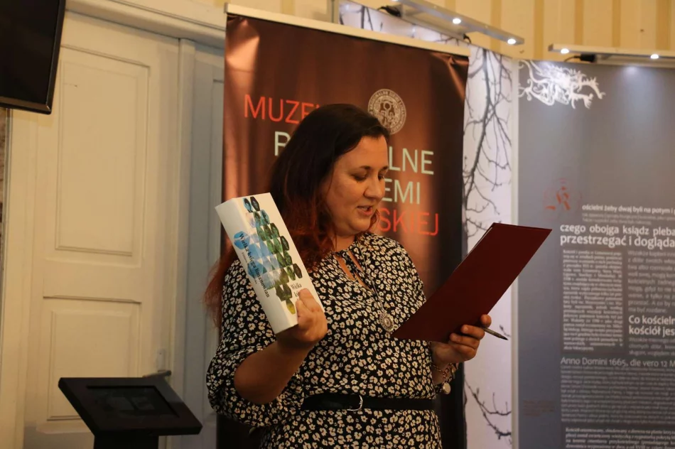 W Muzeum odbyło się spotkanie autorskie z dr Elżbietą Wojtas-Ciborską - zdjęcie 3