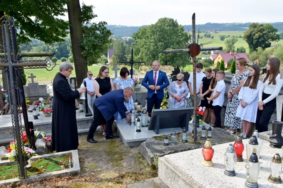 Mieszkańcy oddali hołd porucznikowi Janowi Wróblowi - zdjęcie 7