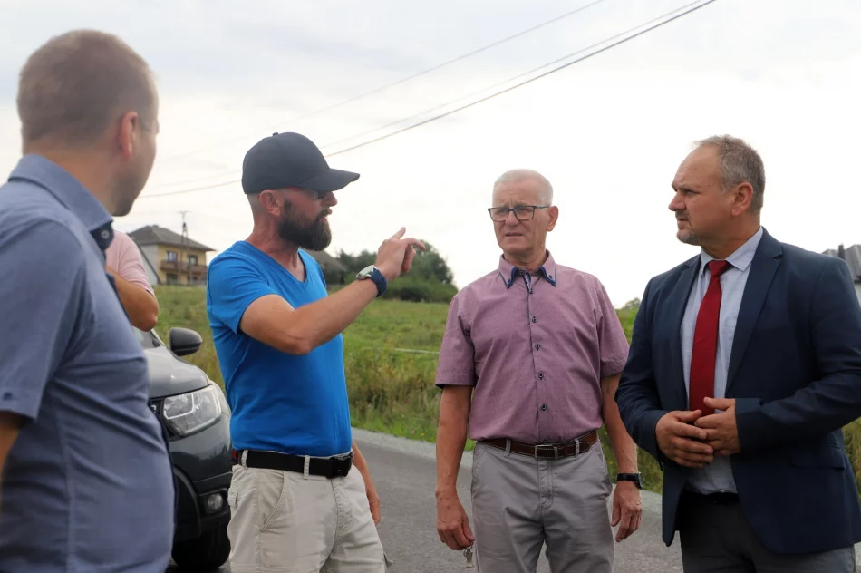 Zakończono modernizacje dróg w Młynnem, Makowicy i Wysokiem - zdjęcie 5