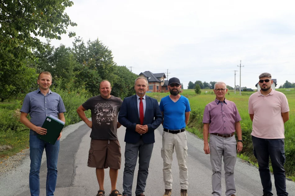 Zakończono modernizacje dróg w Młynnem, Makowicy i Wysokiem - zdjęcie 13