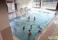 Do godz. 14 basen odwiedziło ponad 200 osób - zdjęcie główne