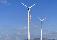 Branża energetyczna: nowela ustawy wiatrakowej to tańsza energia i 100 tys. miejsc pracy do 2040 r. - zdjęcie główne