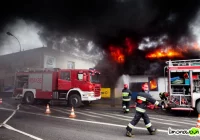 Pożar domu i zakładu wulkanizacyjnego - zdjęcie główne