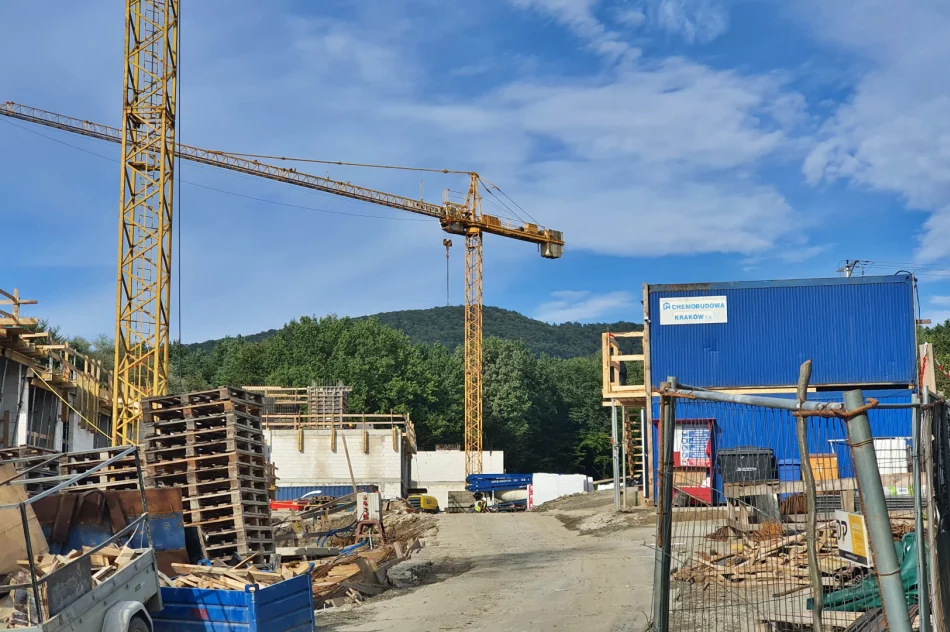 Powstaje ponad 100 mieszkań na wynajem. Zobacz plac budowy i wizualizacje - zdjęcie 2