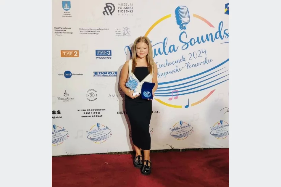 Nikola Papież na II miejscu w Międzynarodowym Festiwalu i Konkursie Wokalnym – Vistula Sounds - zdjęcie 8