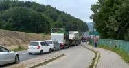 Dwie osoby ranne, DK 28 zablokowana - zdjęcie 2
