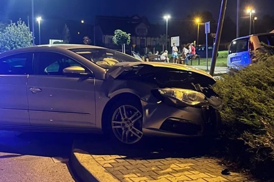 Po kolizji do szpitala trafiły cztery osoby - zdjęcie 6