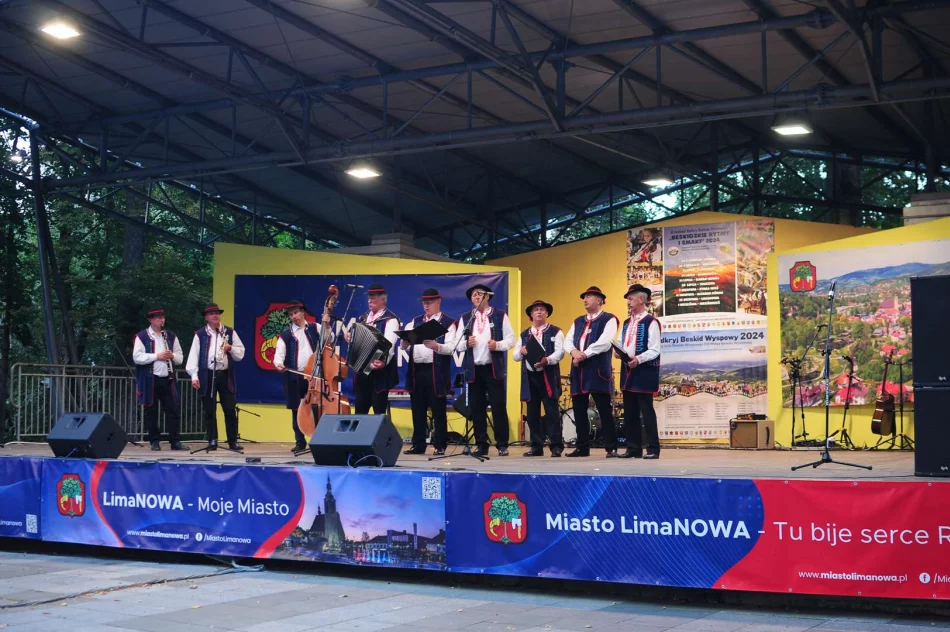 W Parku Miejskim odbył się Festiwal „Beskidzkie Rytmy i Smaki” - zdjęcie 12