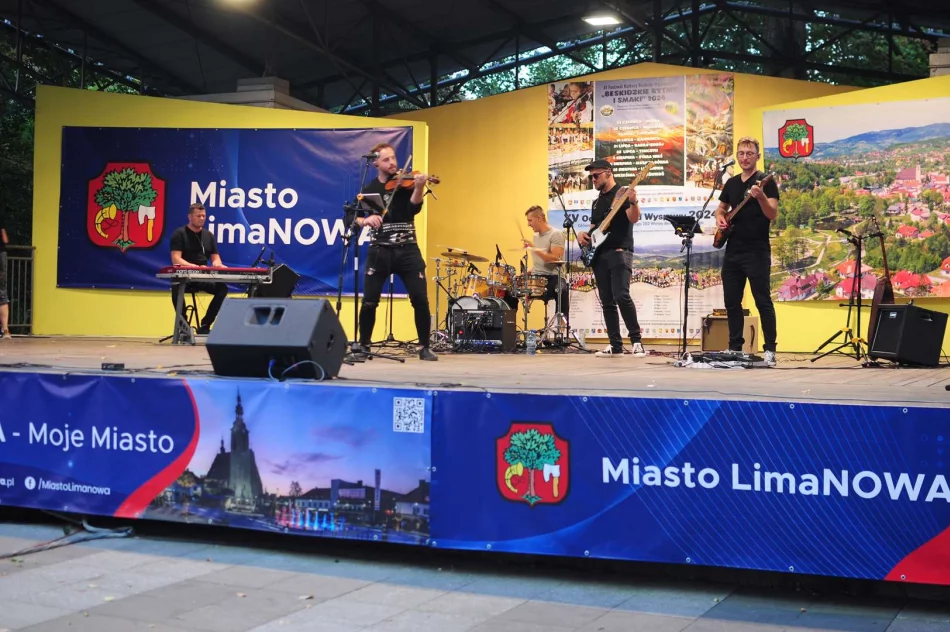 W Parku Miejskim odbył się Festiwal „Beskidzkie Rytmy i Smaki” - zdjęcie 18