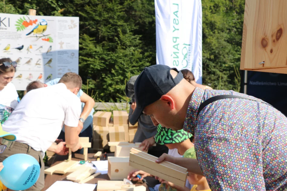 Piknik w parku narodowym przyciągnął tłumy - zdjęcie 6