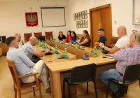 Władze miasta na spotkaniu z przedstawicielami klubów sportowych - zdjęcie główne