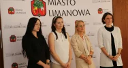 Uroczyste wręczenie nauczycielom aktów nadania stopnia awansu zawodowego nauczyciela mianowanego - zdjęcie 3