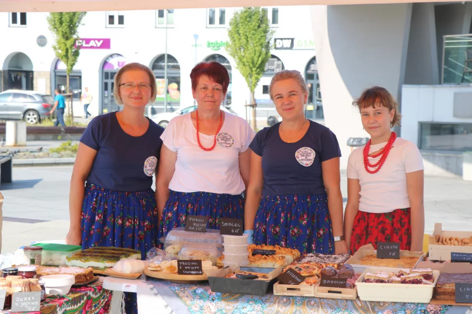 Kulinarne święto na rynku  - zdjęcie 2