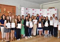 74 stypendystów nagrodzonych w ostatnim dniu wakacji - zdjęcie główne