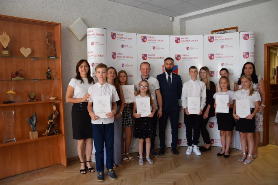 74 stypendystów nagrodzonych w ostatnim dniu wakacji - zdjęcie 11