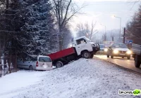Samochód z węglem bez kierowcy uderzył w osobówkę - zdjęcie główne