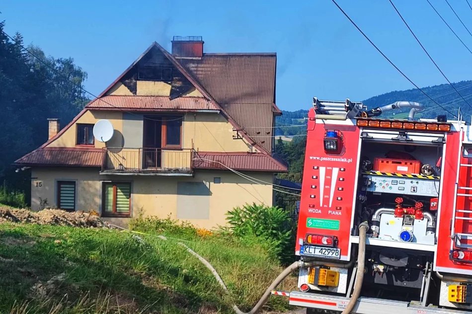 Pożar poddasza i szybka akcja strażaków. Udało się uniknąć większych strat - zdjęcie 12