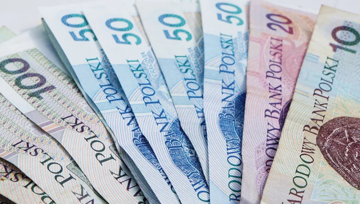 GUS: w marcu mediana wynagrodzeń w gospodarce narodowej wyniosła 6549,22 zł