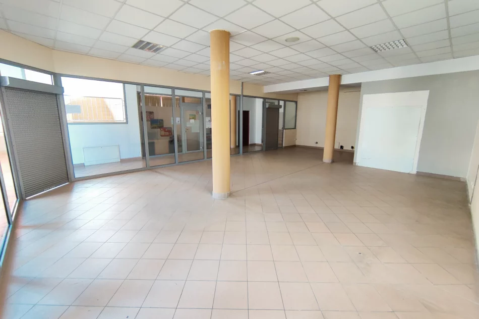 / Lokal 80 m² do wynajęcia / - zdjęcie 1