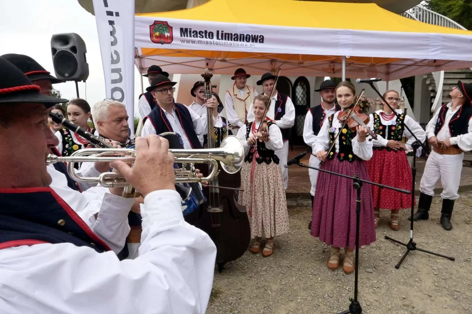 Miłośnicy Beskidu Wyspowego na Miejskiej Górze (ZDJĘCIA) - zdjęcie 12