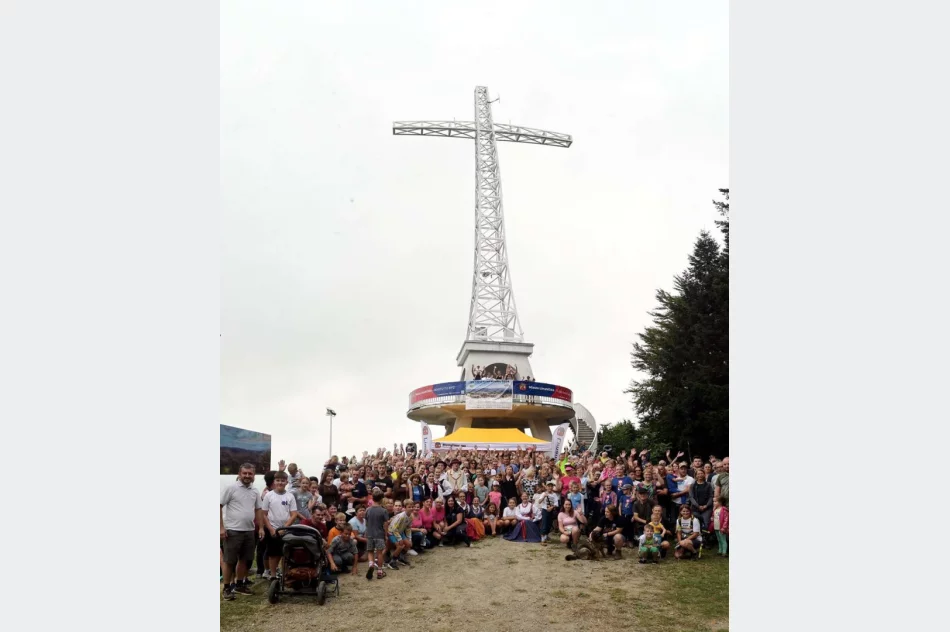 Miłośnicy Beskidu Wyspowego na Miejskiej Górze (ZDJĘCIA) - zdjęcie 18