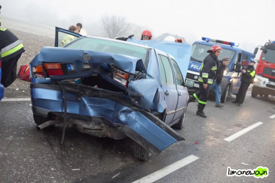 Gołoledź! 4 osoby ranne - zdjęcie 3