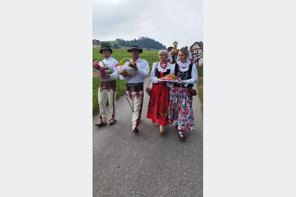 Dożynki po latach powróciły do wsi (ZDJĘCIA) - zdjęcie 2