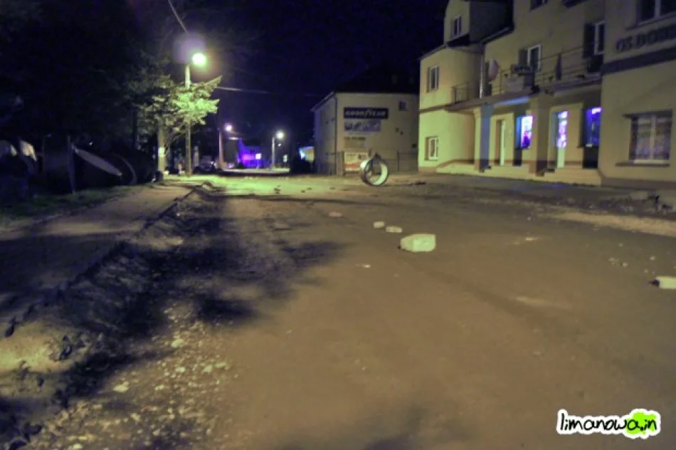 Betonowy tor przeszkoód przez centrum Dobrej - zdjęcie 2