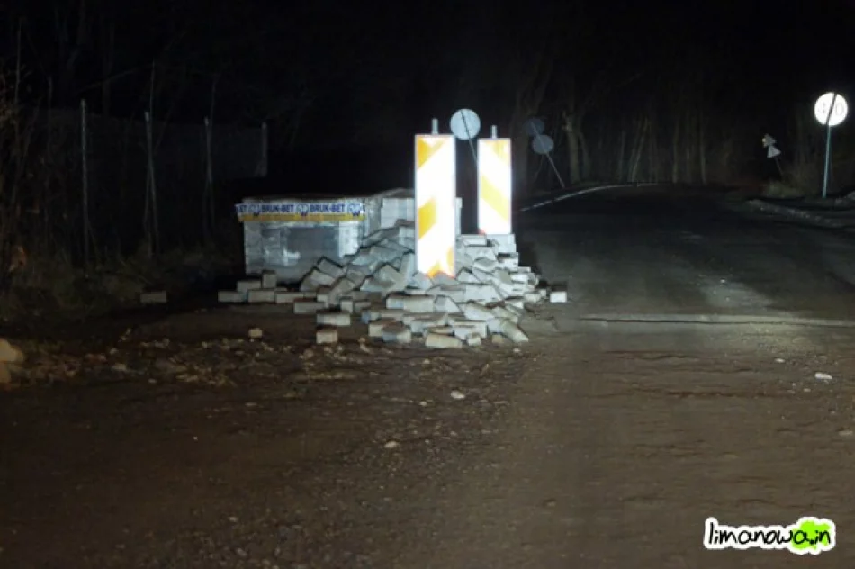 Betonowy tor przeszkoód przez centrum Dobrej - zdjęcie 4