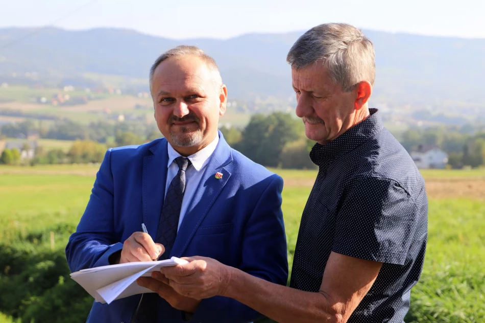Odbiór wyremontowanych dróg w Męcinie i Siekierczynie - zdjęcie 9