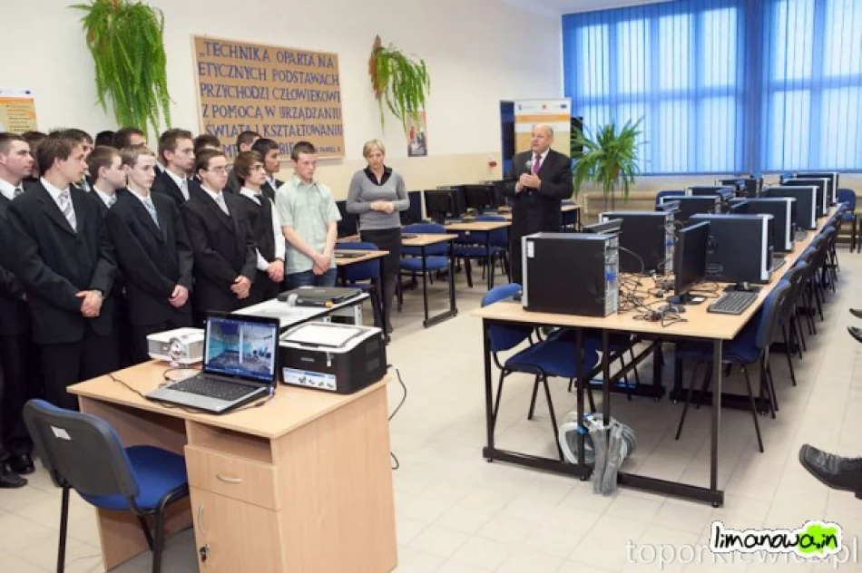 Nowoczesne pracownie w ZSTiO - zdjęcie 3