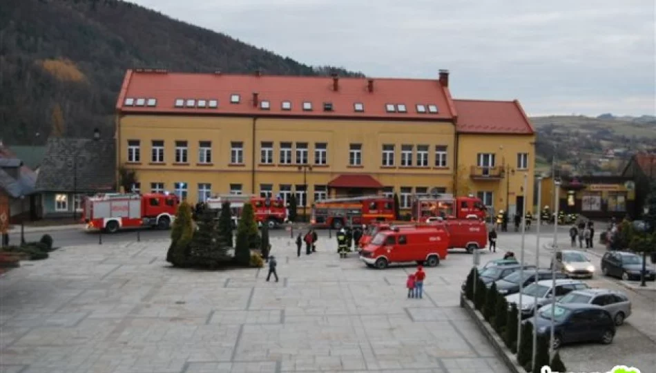 Interwencja strażaków w gimnazjum - zdjęcie 1