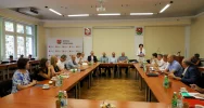  Wręczenie awansów nauczycielom oraz powierzenie stanowisk dyrektorom - zdjęcie 4