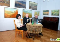 Głębsze tło, ukryte za zasłoną słów - zdjęcie główne