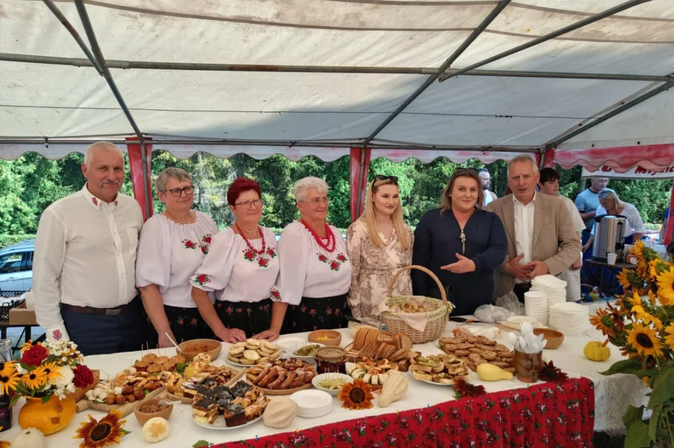 Powiatowe święto owocobrania (ZDJĘCIA) - zdjęcie 12
