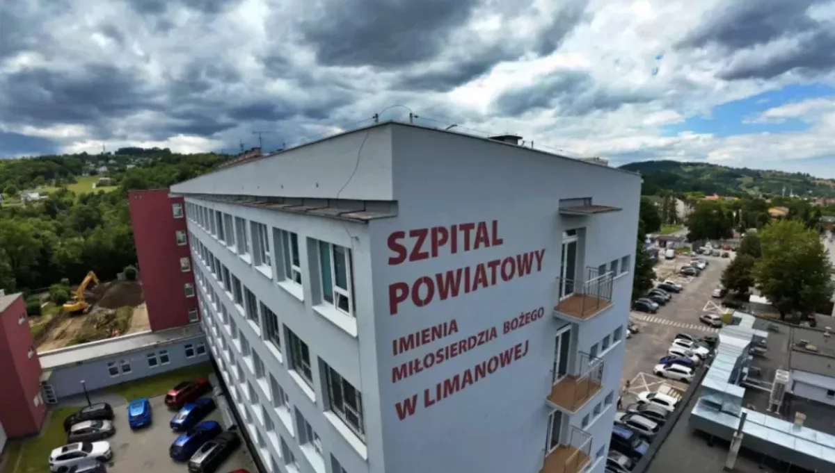 Limanowski szpital nie ograniczy świadczeń mimo strat. "Sytuacja finansowa stabilna"