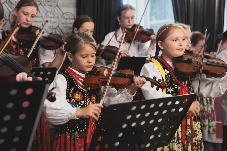 „Co grali nasi dziadkowie” – koncert muzyki lachowskiej w Muzeum Regionalnym Ziemi Limanowskiej - zdjęcie 6