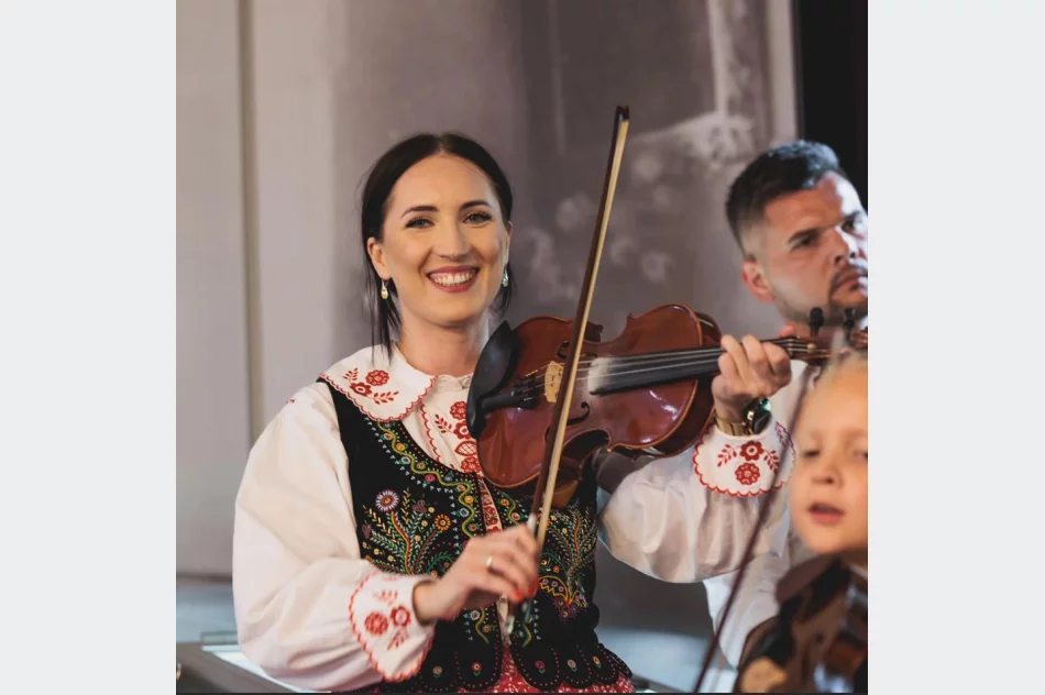 „Co grali nasi dziadkowie” – koncert muzyki lachowskiej w Muzeum Regionalnym Ziemi Limanowskiej - zdjęcie 9