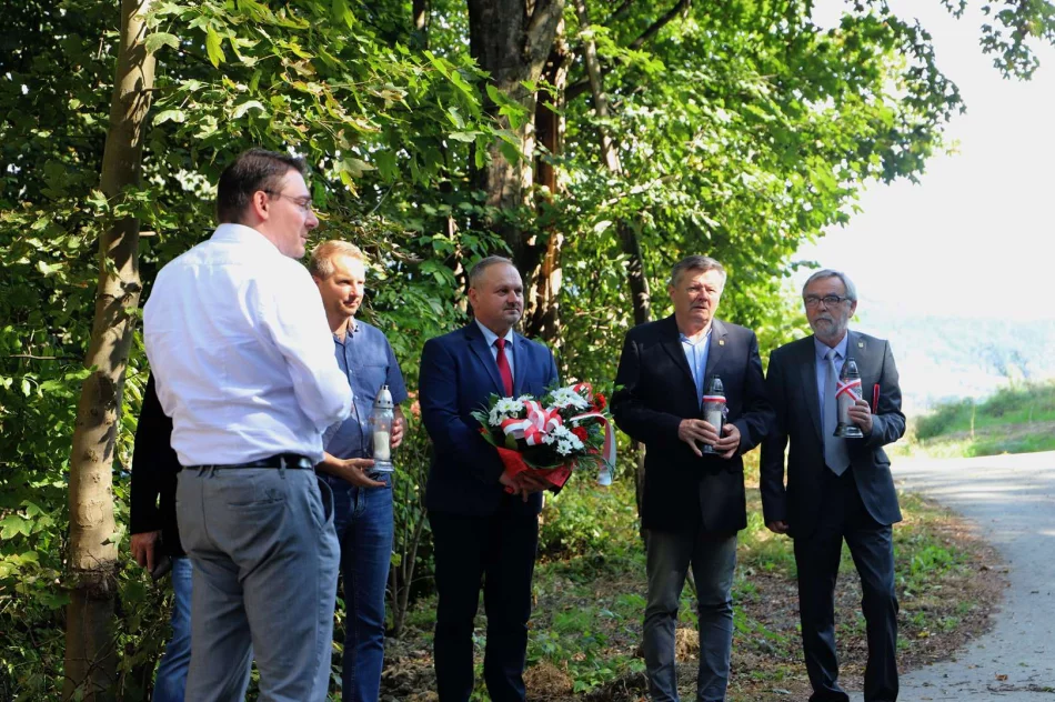  W Mordarce na Cieniawie uczczono pamięć poległych mieszkańców Limanowej - zdjęcie 4