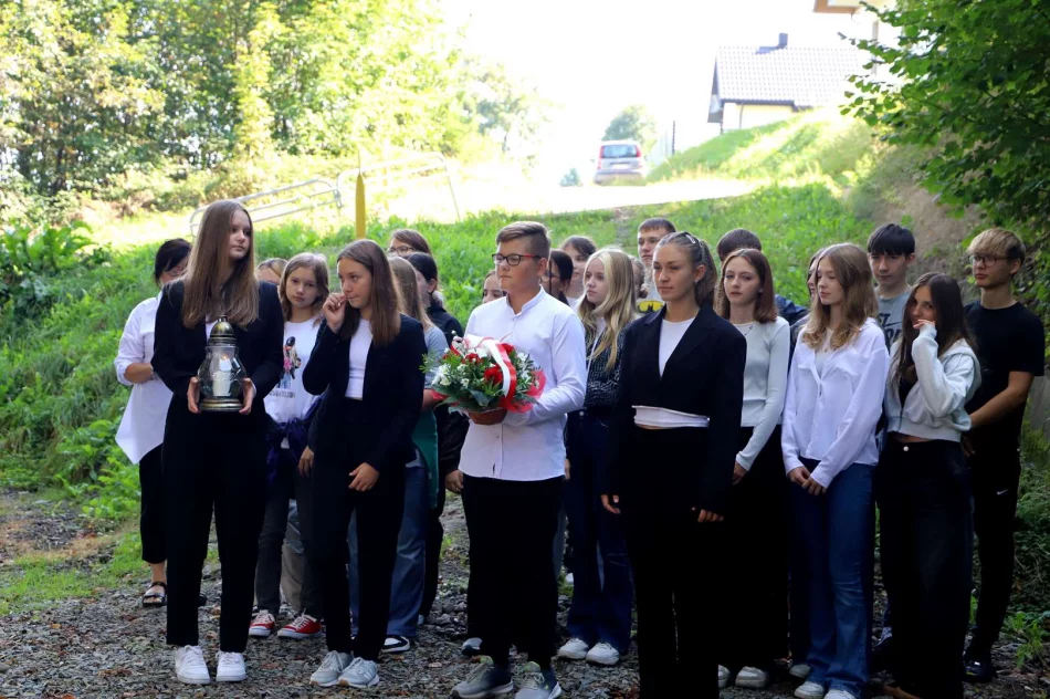  W Mordarce na Cieniawie uczczono pamięć poległych mieszkańców Limanowej - zdjęcie 11