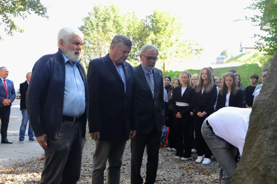  W Mordarce na Cieniawie uczczono pamięć poległych mieszkańców Limanowej - zdjęcie 19
