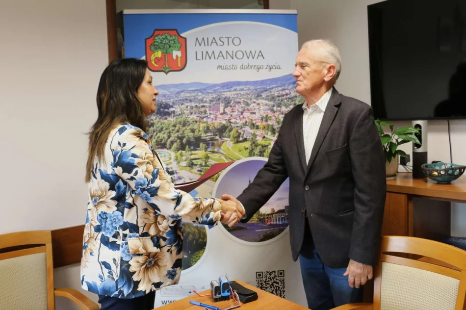  Podpisano umowę z Wykonawcą robót budowlanych związanych z modernizacją otwartego basenu kąpielowego - zdjęcie 4