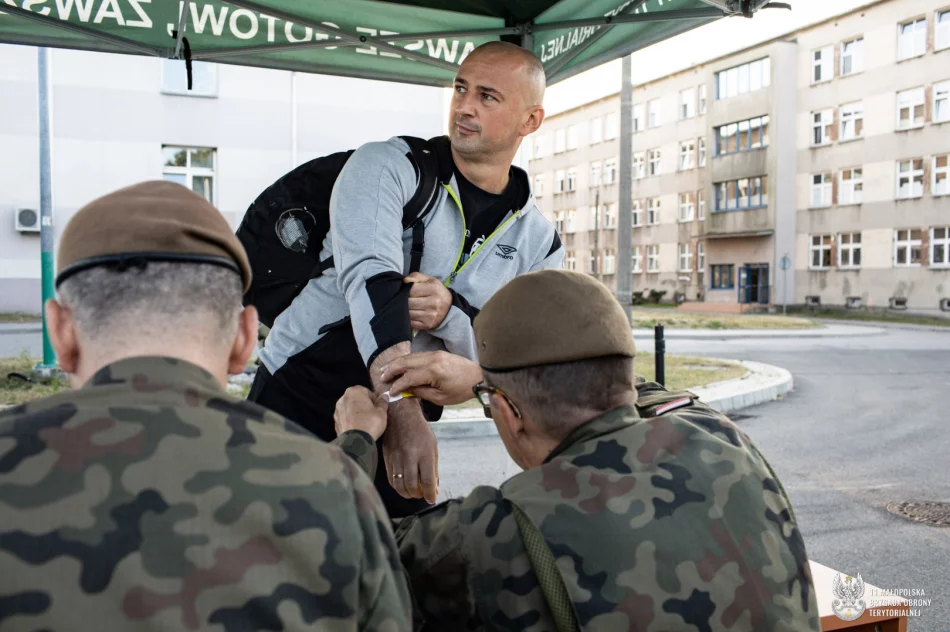 Ochotnicy realizują szkolenie wojskowe - zdjęcie 6